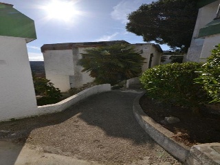 07057-0001 31