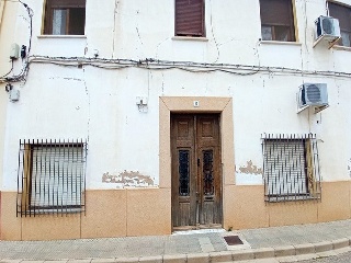 03118-0001 27