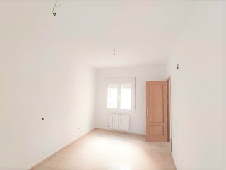 02379-0001 18