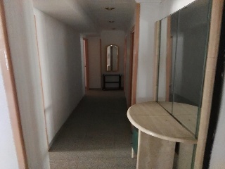 08232-0001 18
