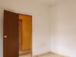 03045-0001 18