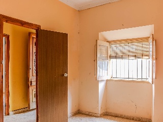 03045-0001 19