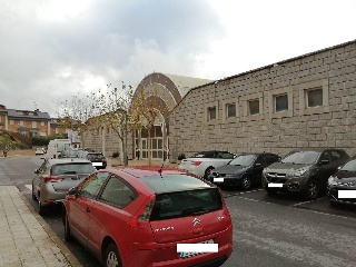 Locales en Valdemorillo ,Madrid 24