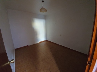 18200-0001 26