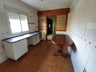 18200-0001 33