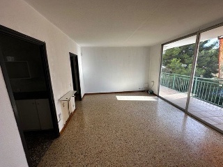 18208-0001 25