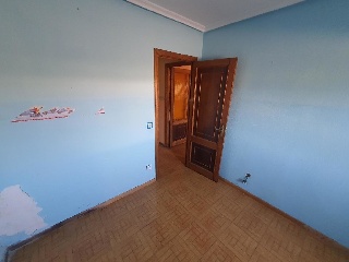 08038-0001 17