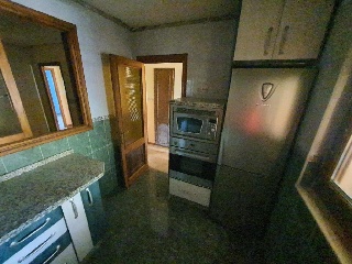 08038-0001 18