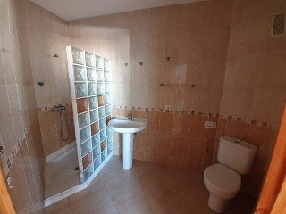07447-0001 21