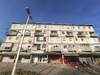 18701-0001 14