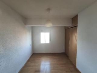 18701-0001 21