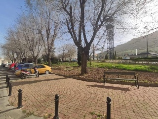 18701-0001 23
