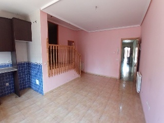 03318-0001 17