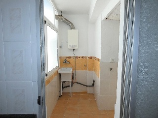 00838-0001 37