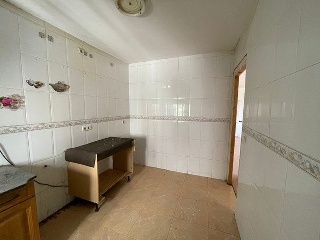 05620-0001 27