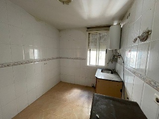 05620-0001 28