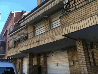 05827-0001 34