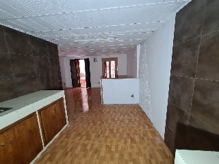05854-0001 17