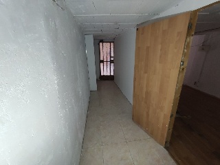 05854-0001 27