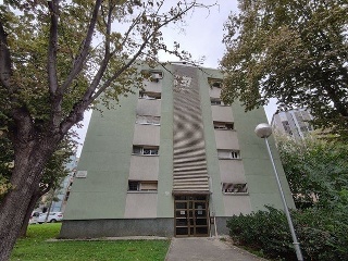 05864-0001 12