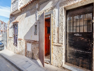 06480-0001 17