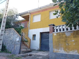 01527-0001 10