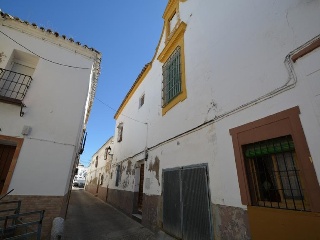 00583-0001 32