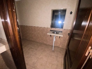 08420-0001 17
