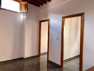 00575-0001 32