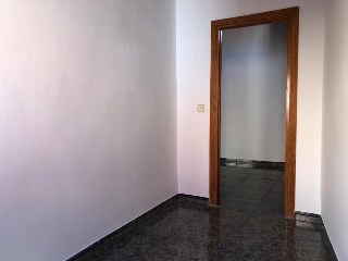 00575-0001 33