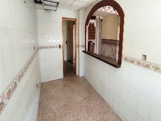 04256-0001 30