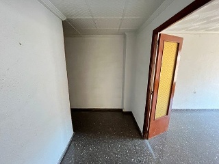 03829-0001 27