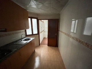 03829-0001 29