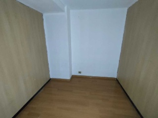 03841-0001 29