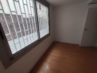 03841-0001 34