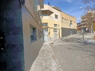 03879-0001 16
