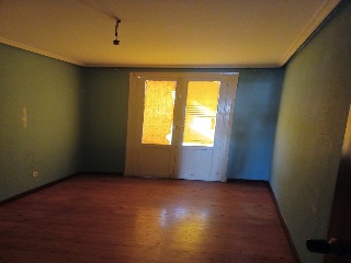 06308-0001 27