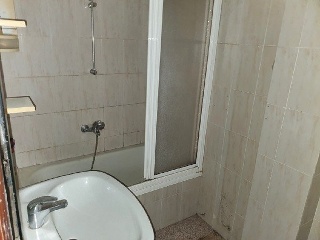 06733-0001 32