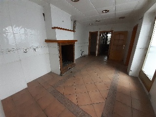 00158-0001 12