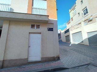 00175-0001 17
