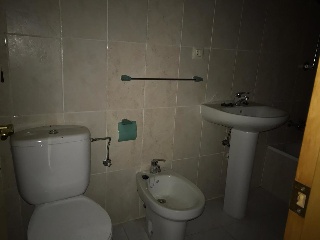 04852-0001 14