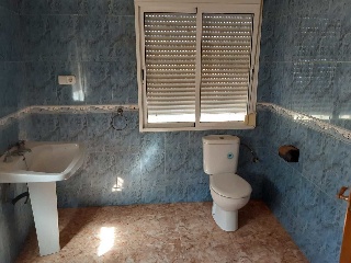 04866-0001 31