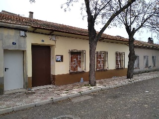 06153-0001 11