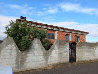 Chalet en construcción situado en C/ 12, Turís (Valencia) 12