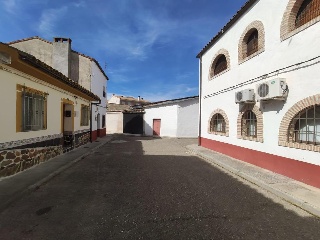 11675-0001 24