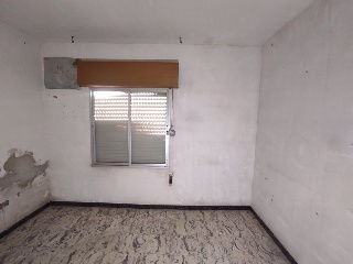 01379-0001 27