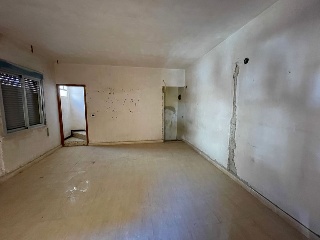 01379-0001 32