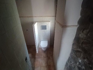 05597-0001 64