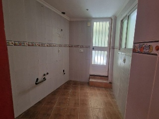 08307-0001 61