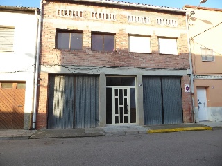 00082-0001 22
